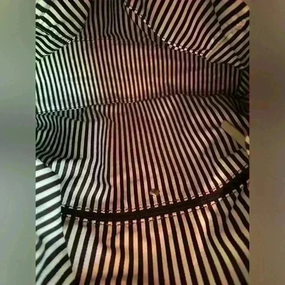 Kate Spade Cobble Hill Leather Leslie Small Convertible Shoulder Bag - Picture 10 of 16